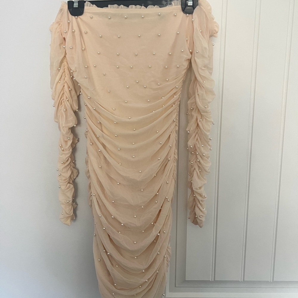 Windsor Cream Pearl Ruched dress